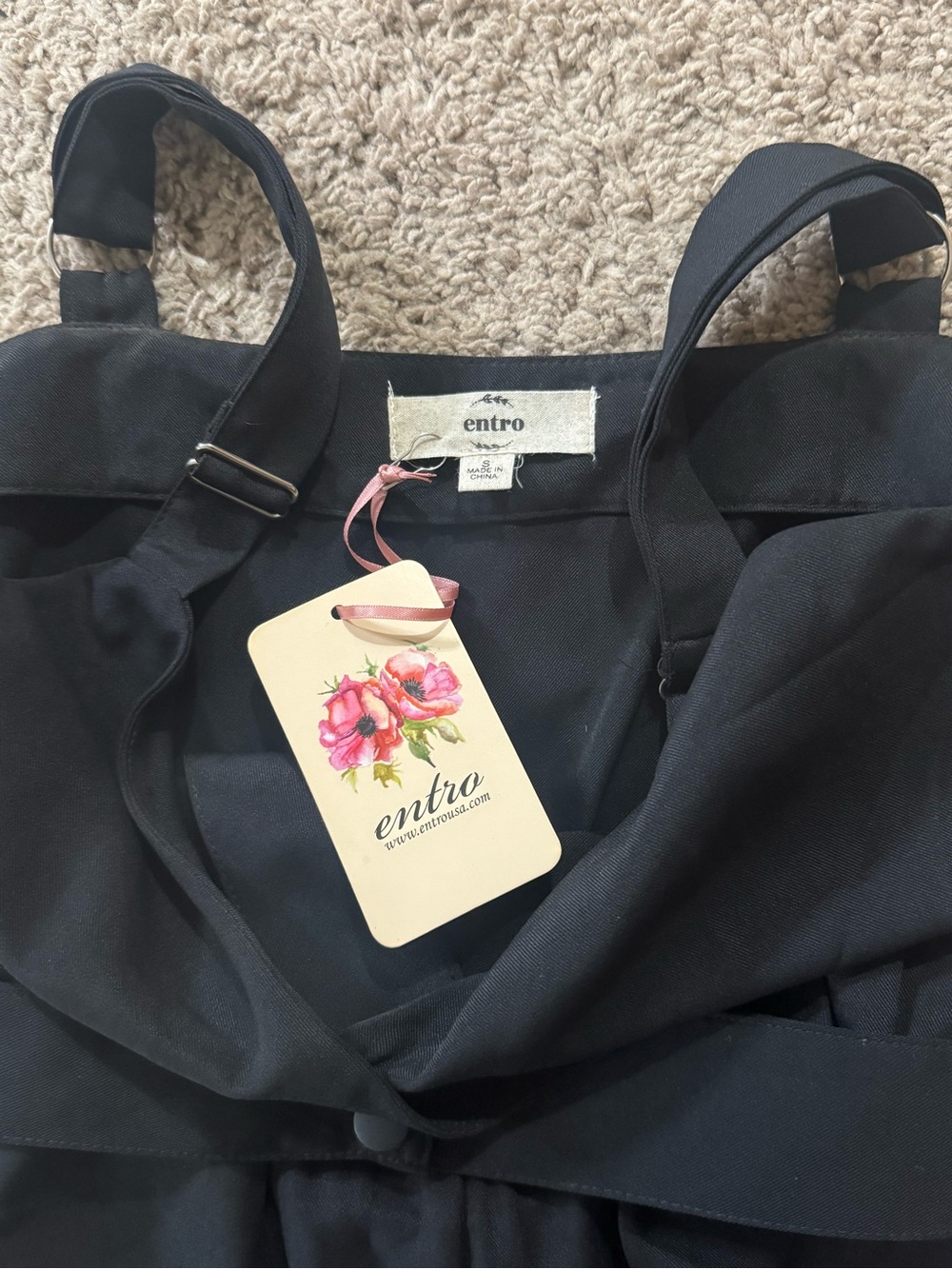 entro Black V-Neck Wide Leg Jumpsuit - Picture 3 of 5